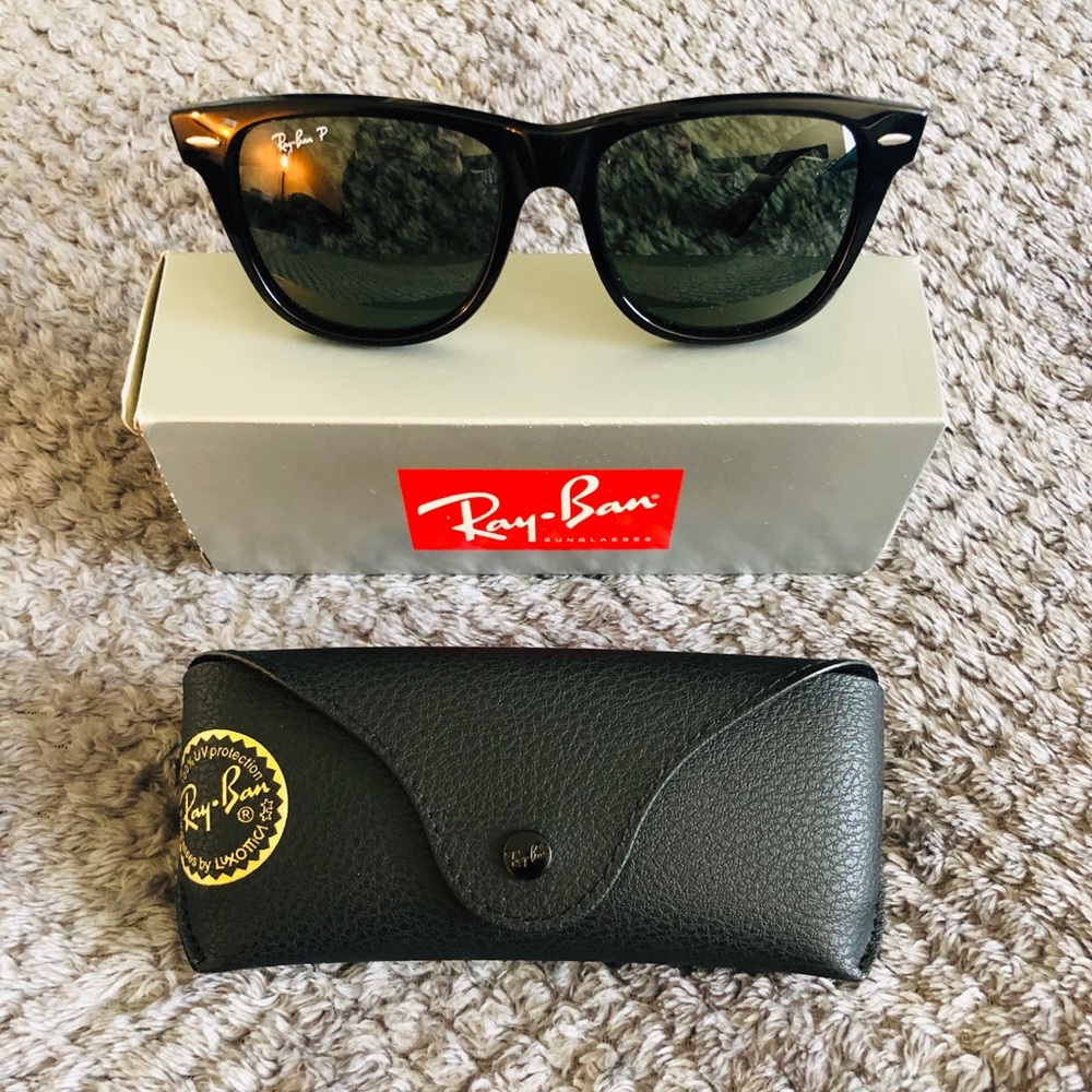 NEW AUTHENTIC RAYBAN BLACK WAYFARER SUNGLASS POLAR